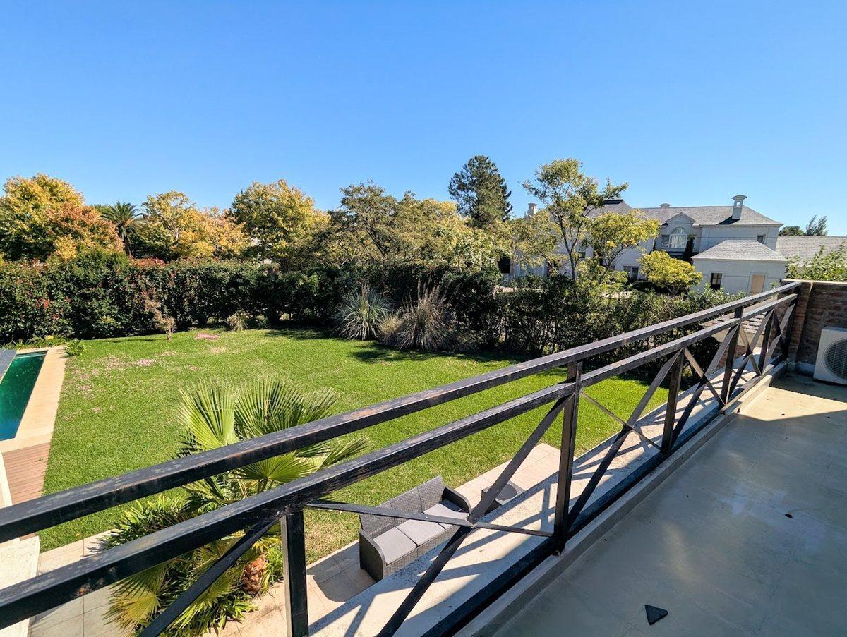 Foto de Venta casa 4 dormitorios pileta La Isla Nordelta, imagen 3