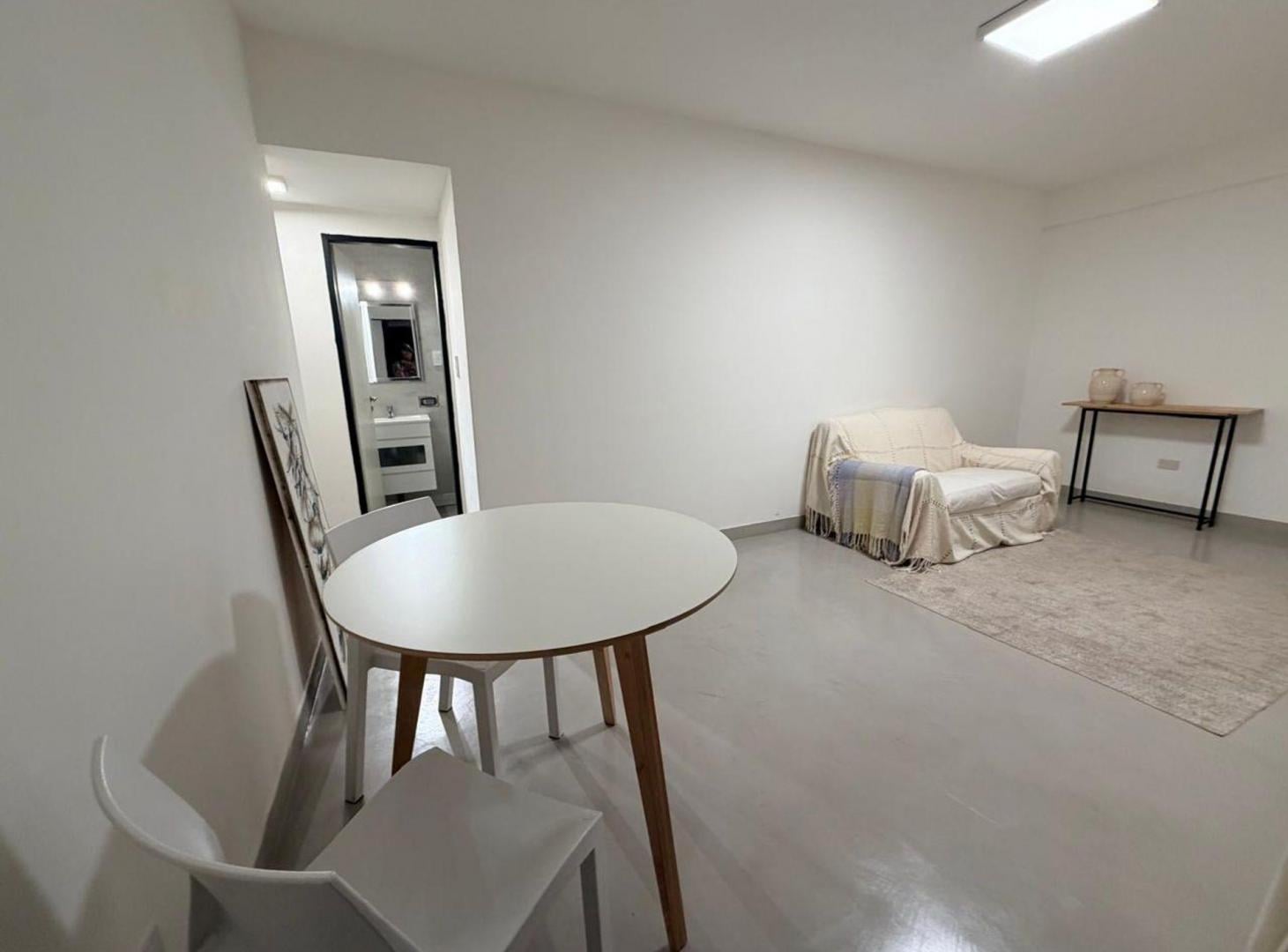 Foto de VENTA DEPTO RECICLADO 2 AMB DEVOTO APTO CREDITO, imagen 4