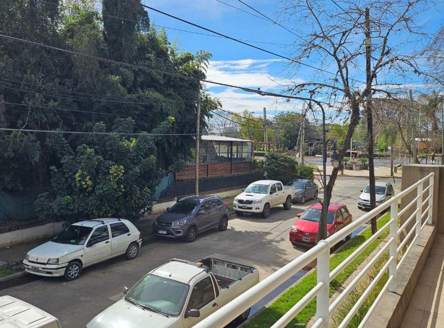 Foto de VENTA 2 AMBIENTES C/BALCÓN Y COCHERA TIGRE, imagen 3