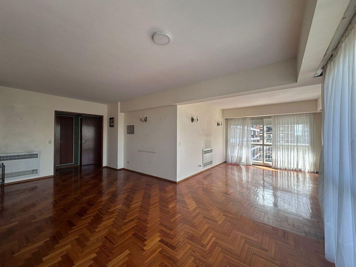 Foto de Depto venta 4 amb + dep. de servicio Martinez, imagen 3