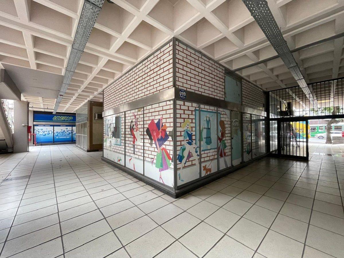 Foto de VENTA LOCAL. MICROCENTRO EN IMPORTANTE GALERIA., imagen 4