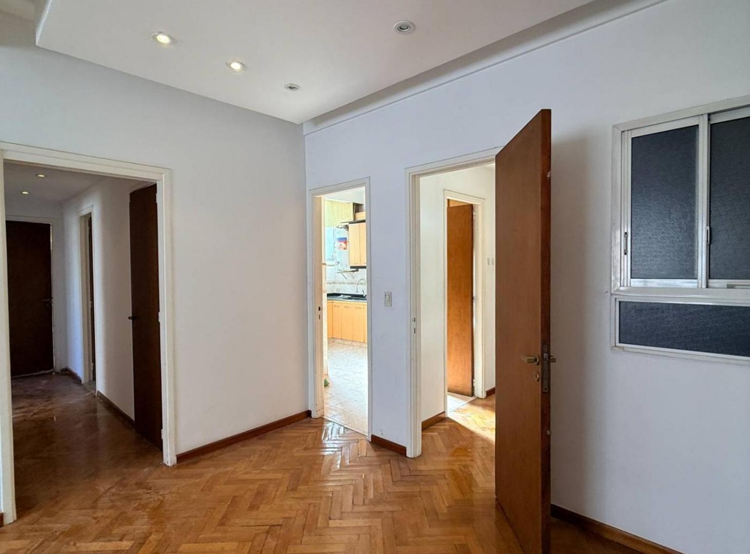 Foto de 3 Amb + Escr/3 dormitorio | Balcón y Mucha Luz, imagen 5