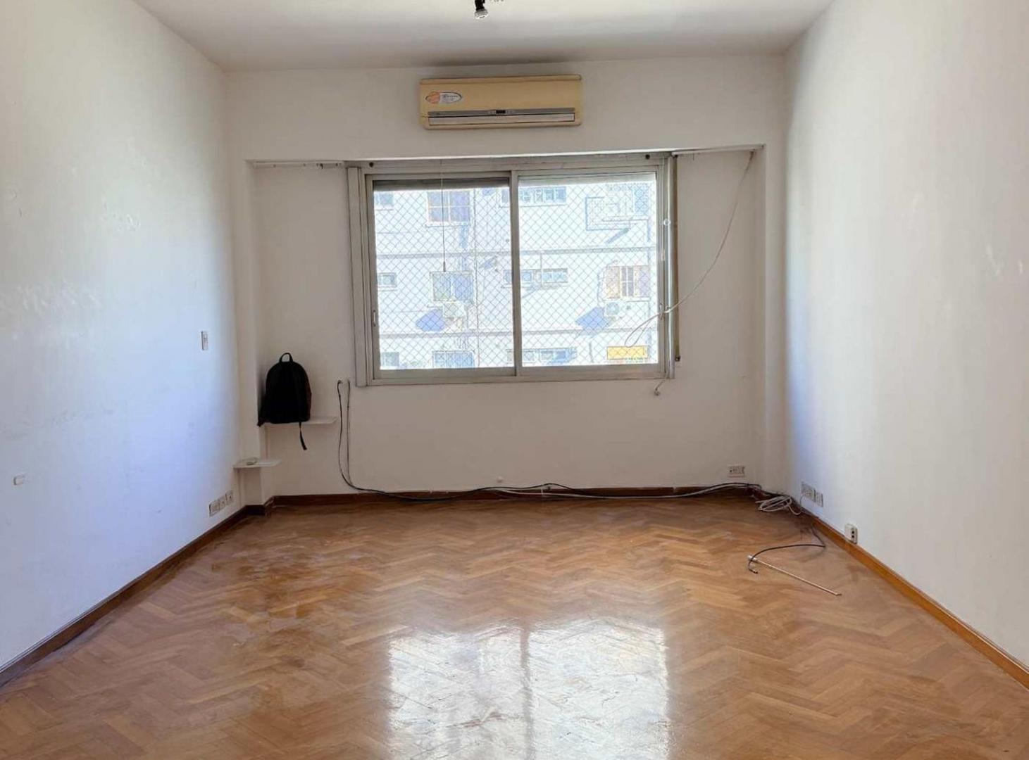 Foto de 3 Amb + Escr/3 dormitorio | Balcón y Mucha Luz, imagen 3