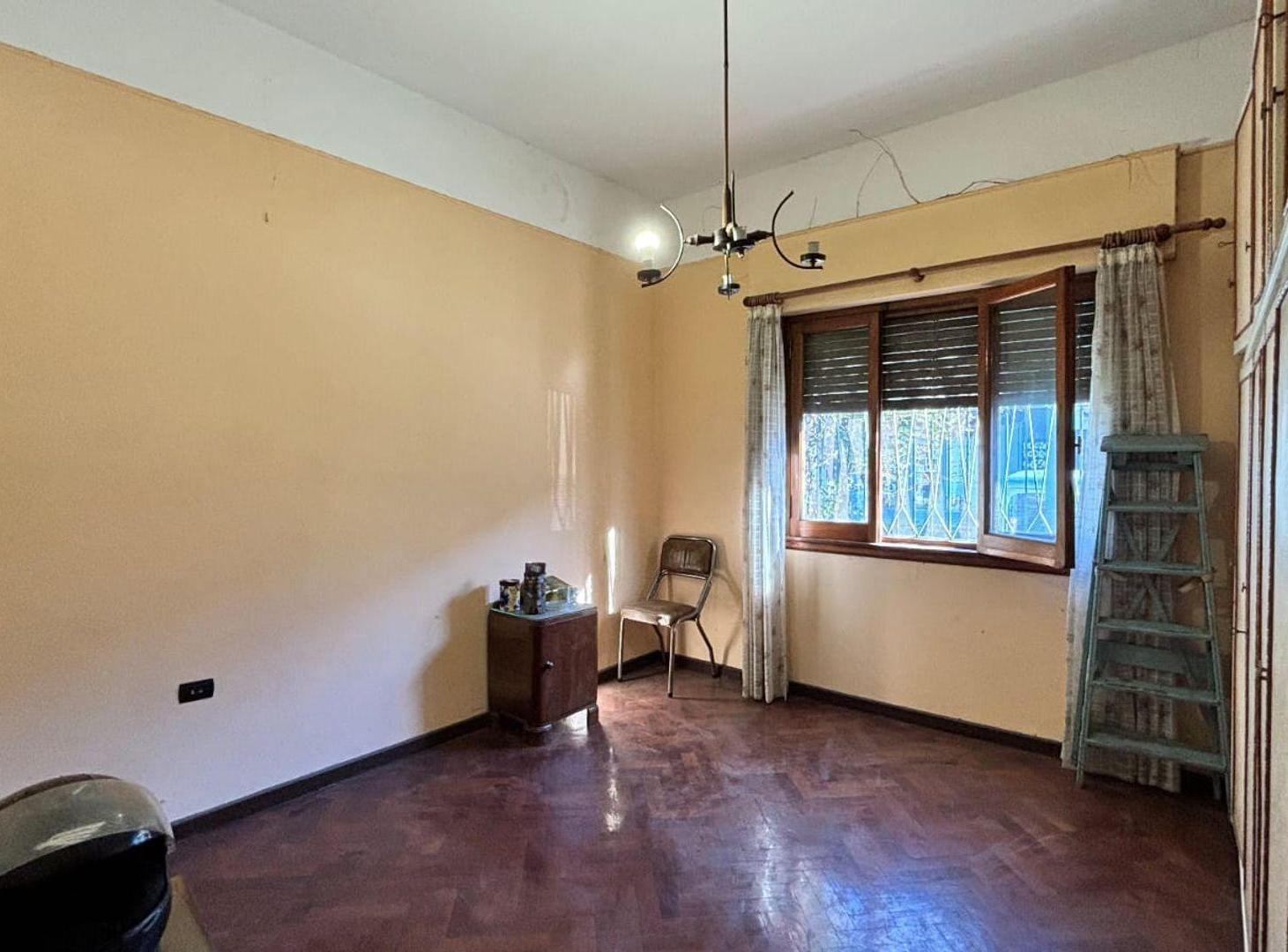 Foto de VENTA PH TIPO CASA 4 AMB OLIVOS JARDIN QUINCHO, imagen 2