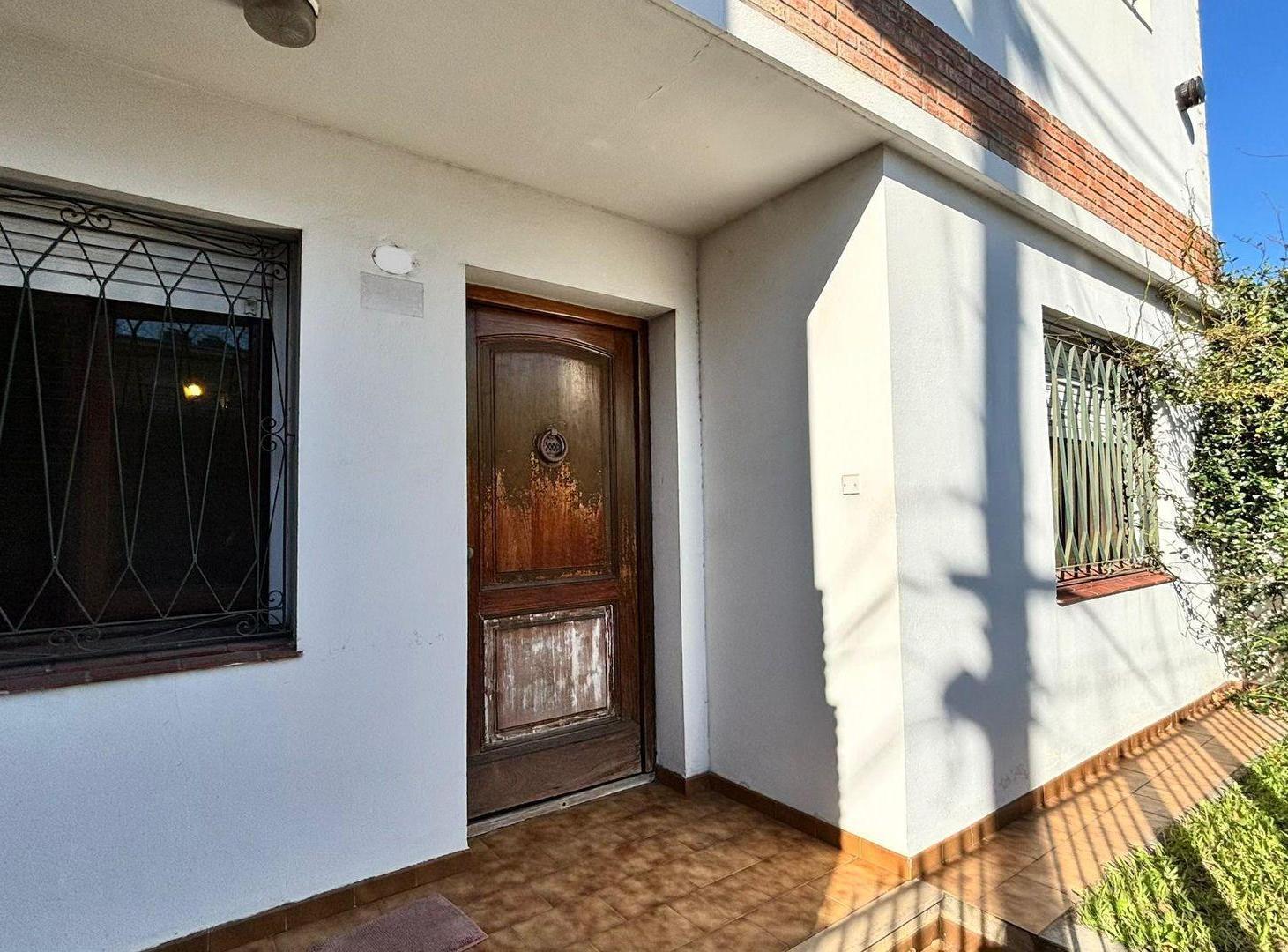 Foto de VENTA PH TIPO CASA 4 AMB OLIVOS JARDIN QUINCHO, imagen 4