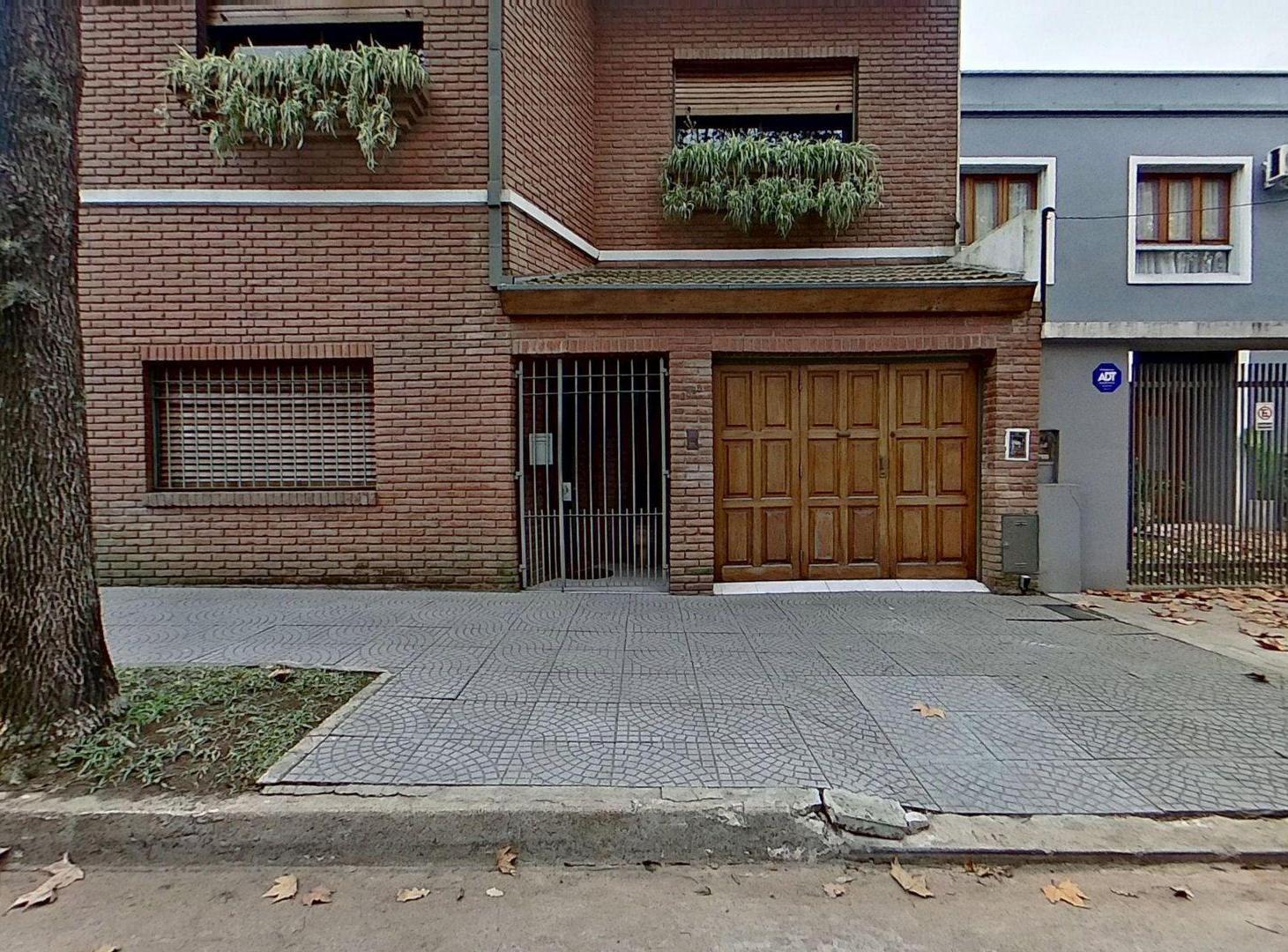 Foto de CASA VENTA FLORIDA 5 AMB COCHERA JARDIN PILETA, imagen 1