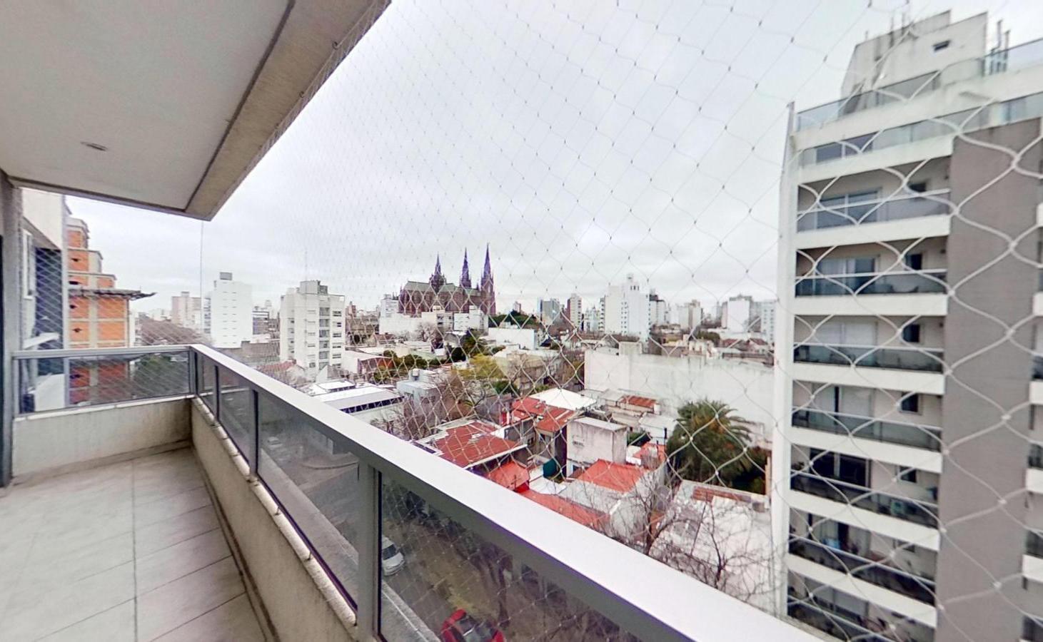 Foto de DEPTO | 1 DORMITORIO | BALCÓN CORRIDO | APTO BANCO | LA PLATA, imagen 3