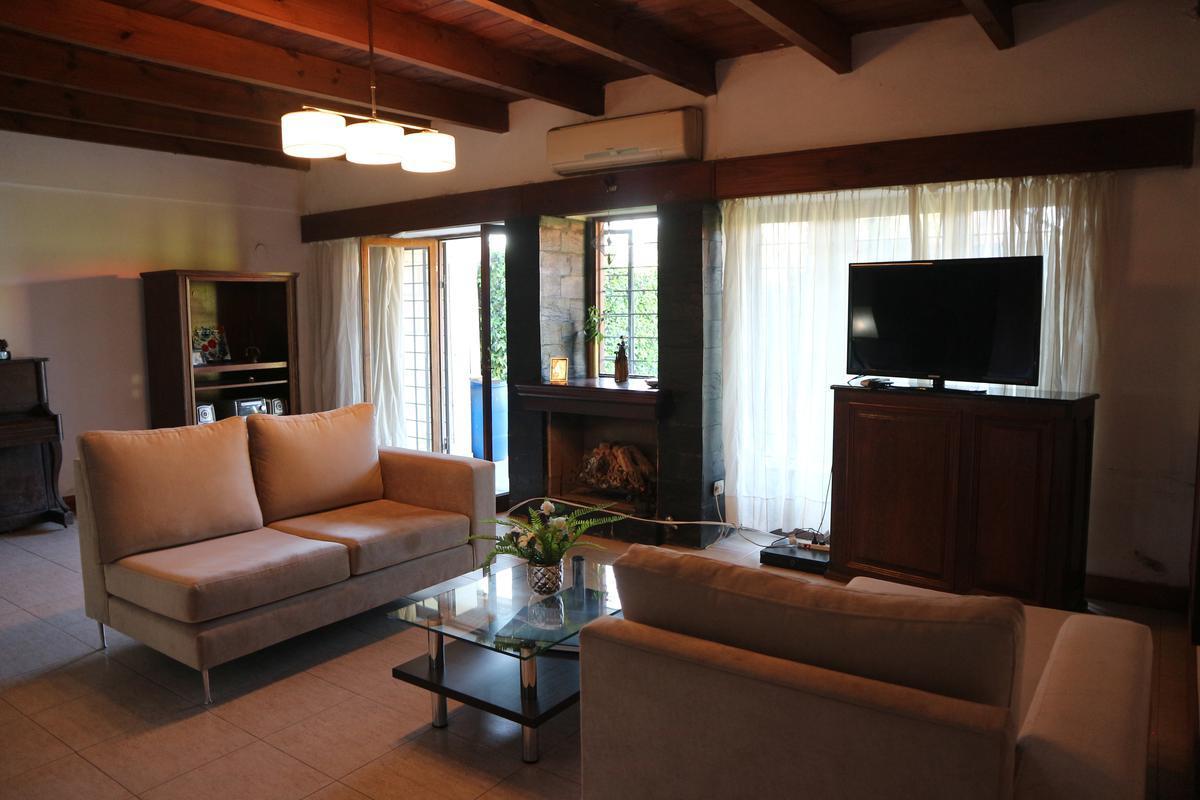 Casa Tucuman 1
