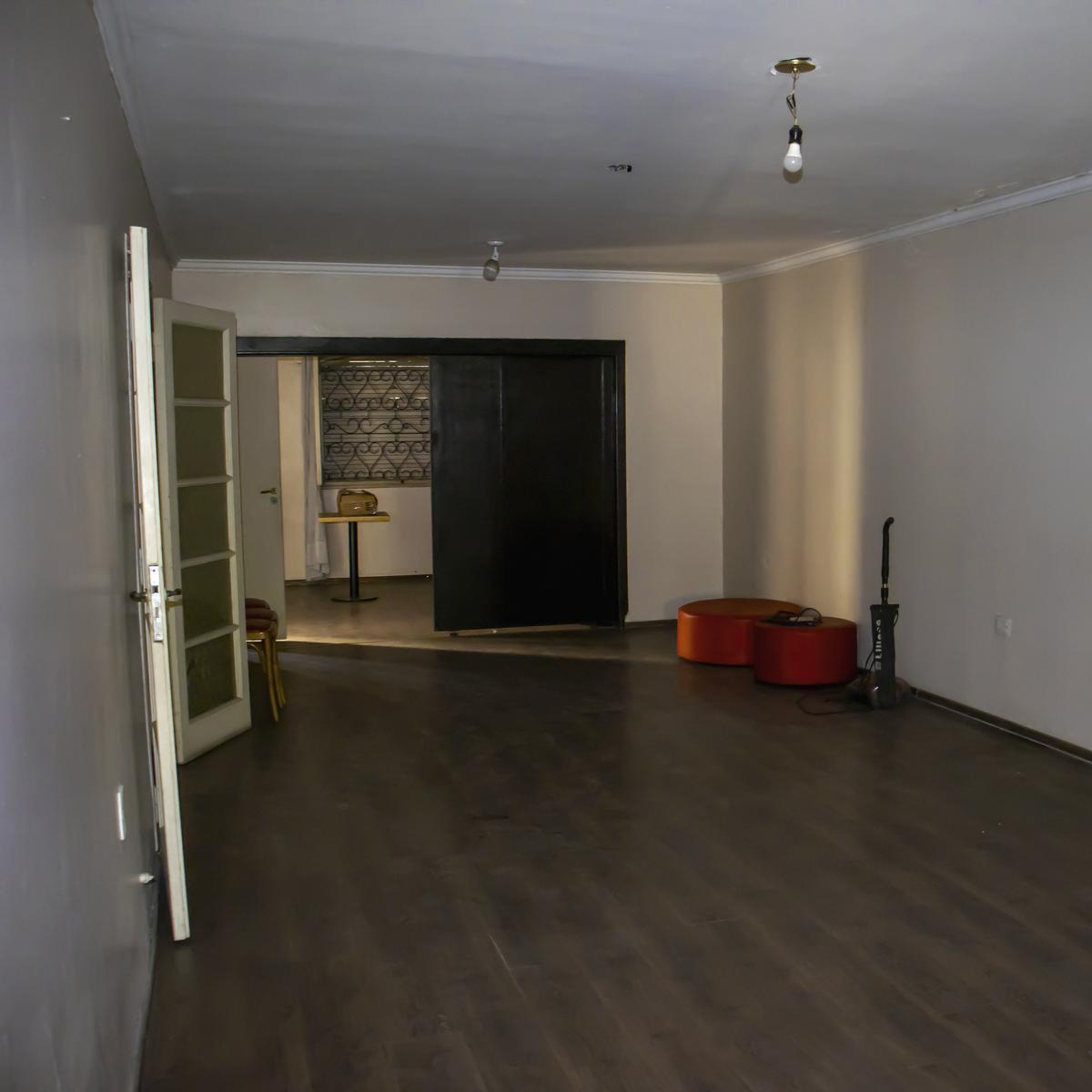Casa con Perfil Comercial en Calle Crisostomo Alvarez Al 400 5