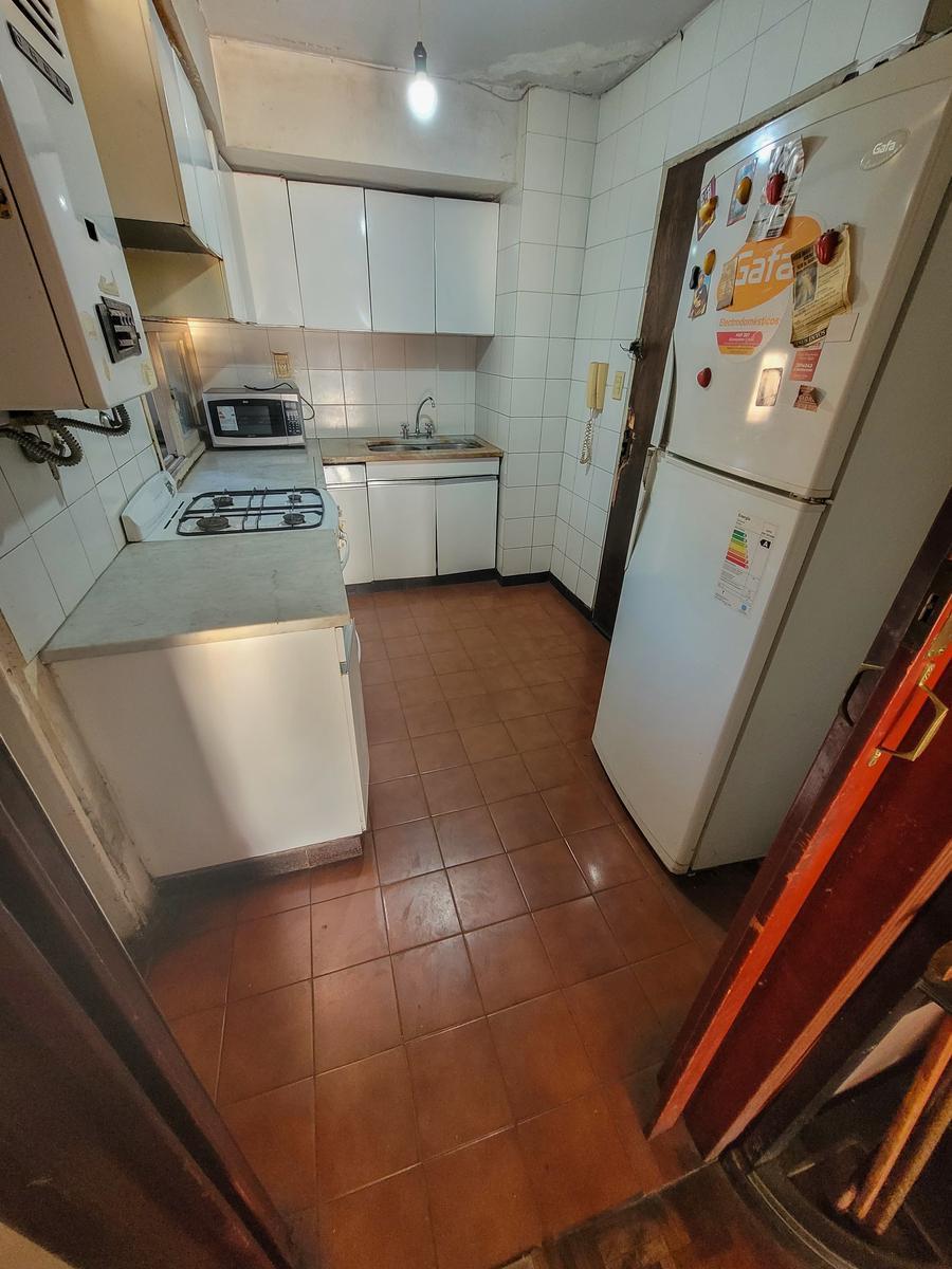 Departamento Amplio en Calle Congreso Al 200, a m de Plaza Independencia y Playa Yrigoyen 2