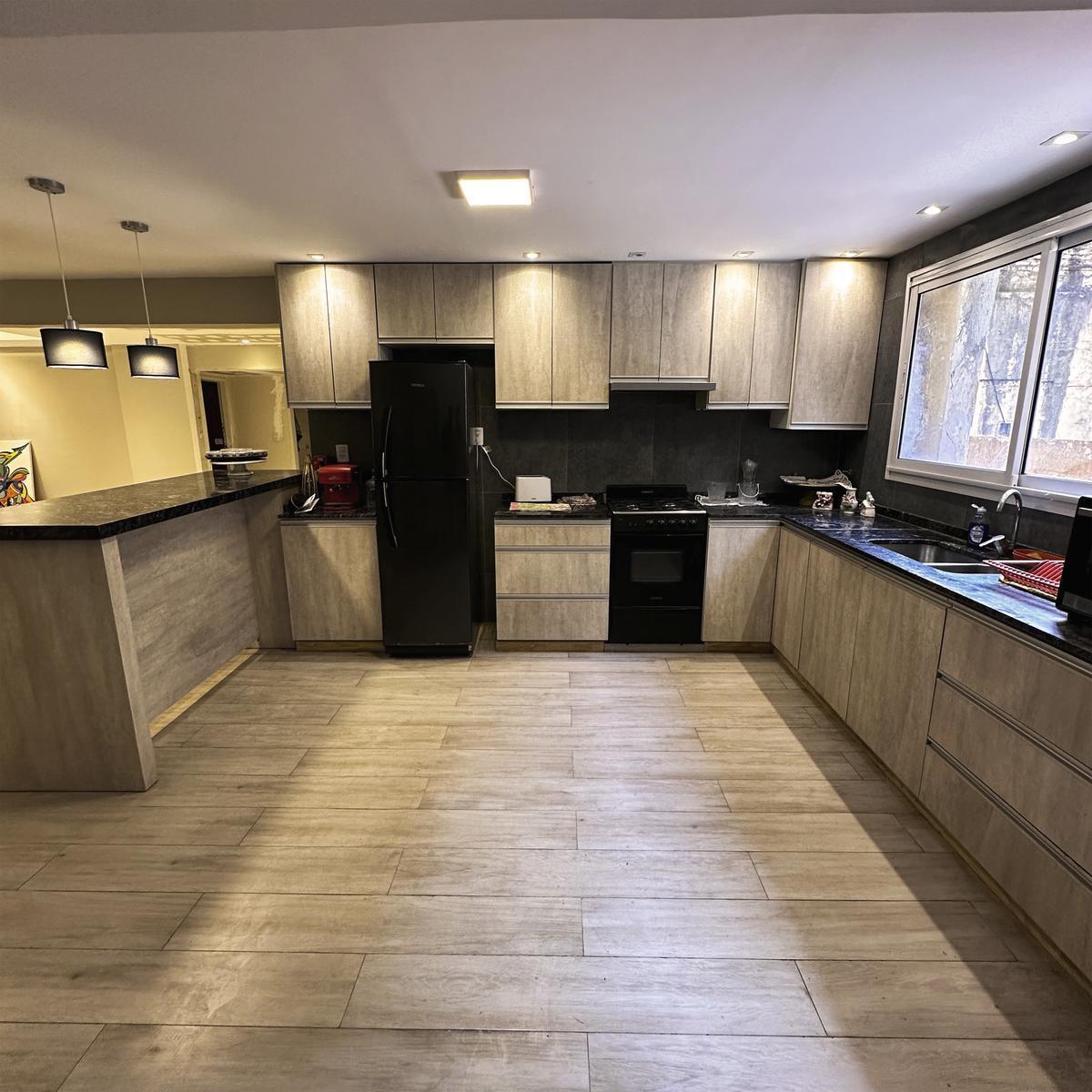 Departamento con Terraza y Quincho en Mendoza Esq. Laprida 3