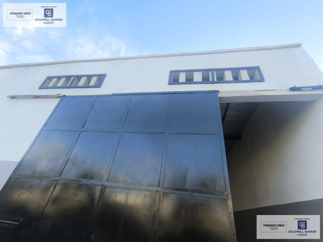 Galpón a estrenar 509 m2 Piso apto tránsito pesado con 2 oficinas y 2 baños. Escritura 3