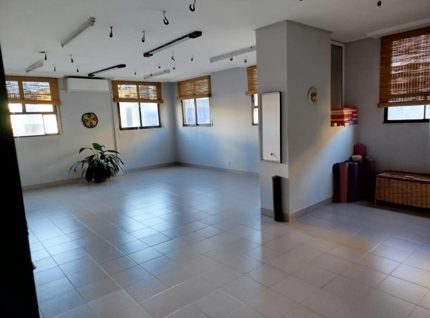 Oficina de 45 m2 en microcentro - Cordoba esq. Junin 2