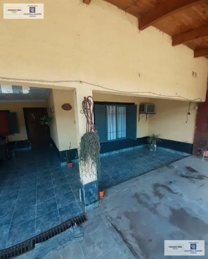 Casa en villa mariano moreno 2