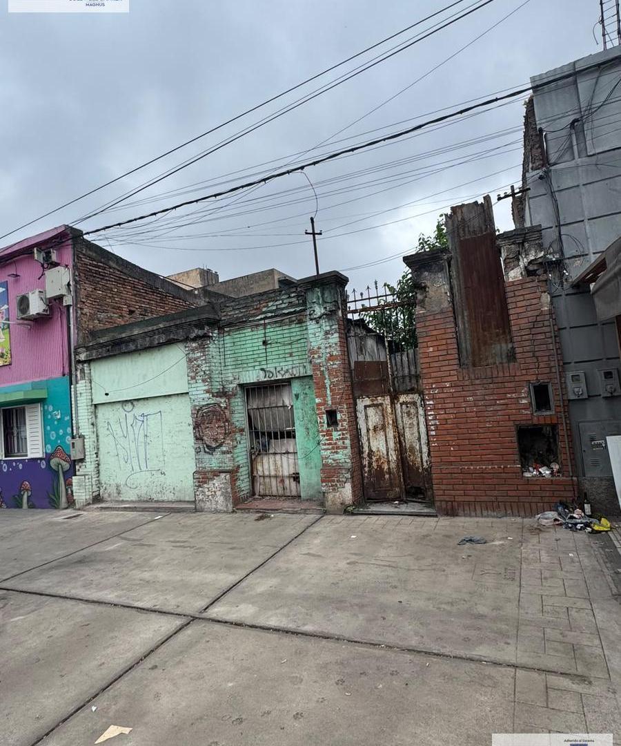 Foto de TERRENO EN PLAZOLETA MITRE, SOBRE AVENIDA SARMIENTO, FRENTE AL MERCADO, imagen 4