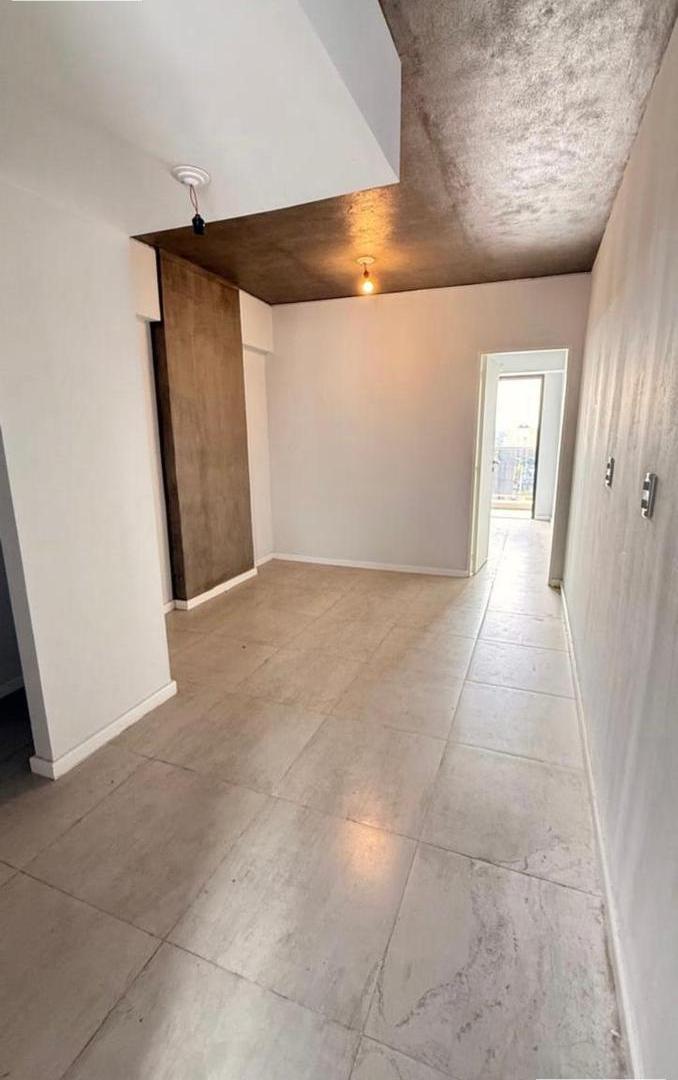 Foto de Departamento en Venta 1 Dormitorio "Torre Blue" Barrio Sur al frente de, imagen 3