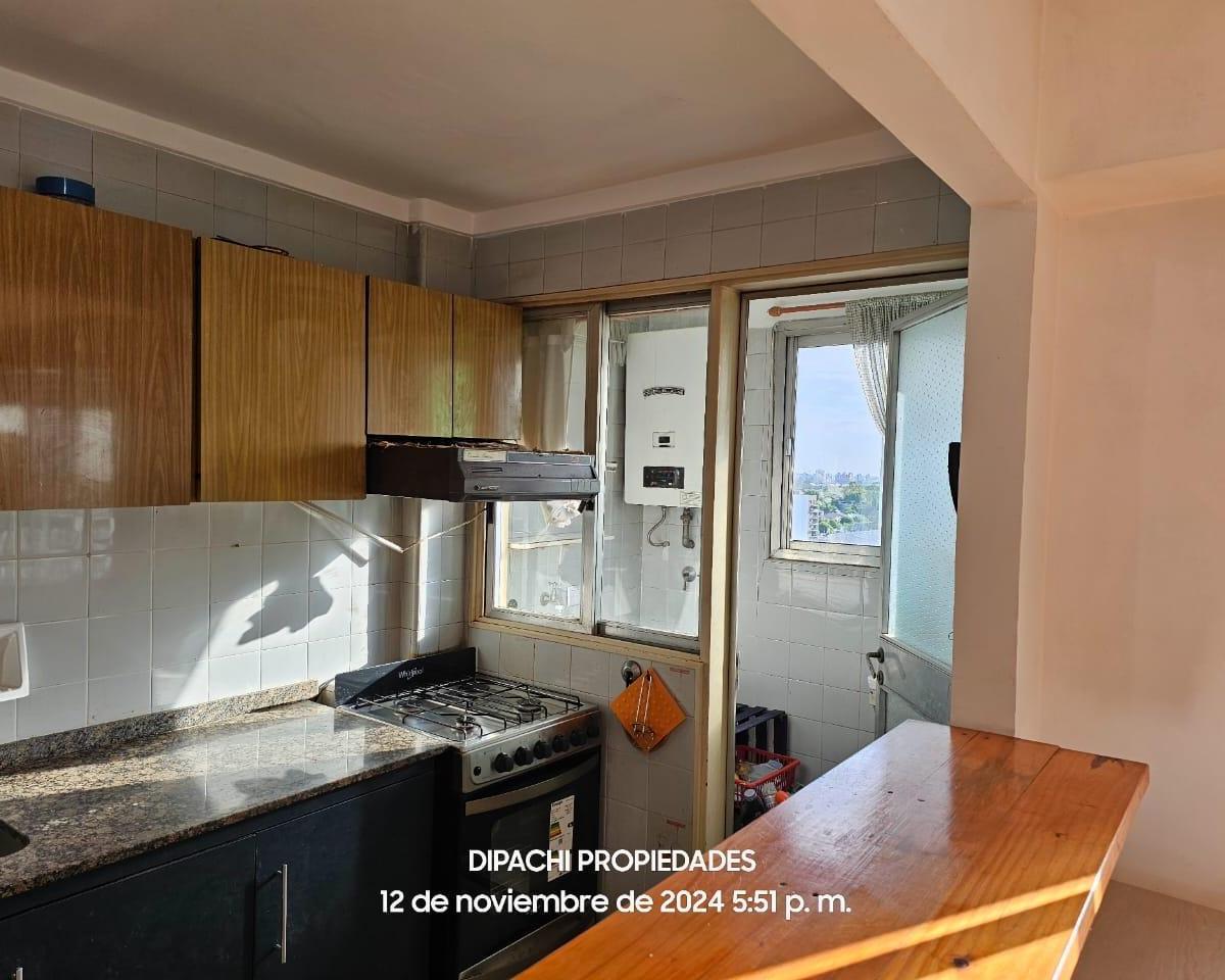Venta Dpto. 4 Amb. Avellaneda Centro 2