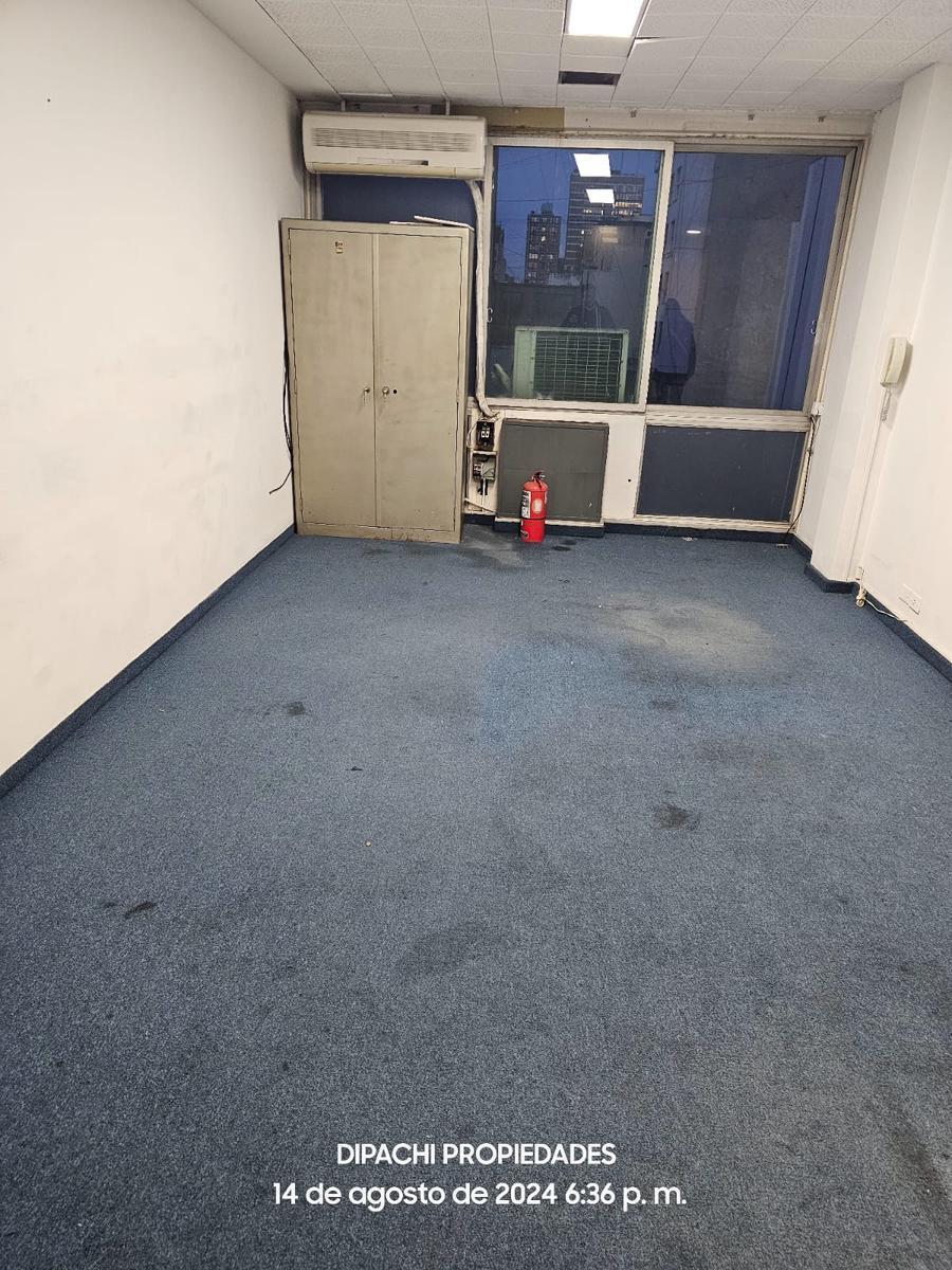 Venta Oficina en San Nicolas, Excelente Ubicacion. 4