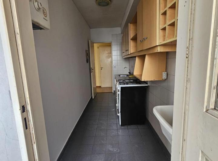Departamento en  Avellaneda 5
