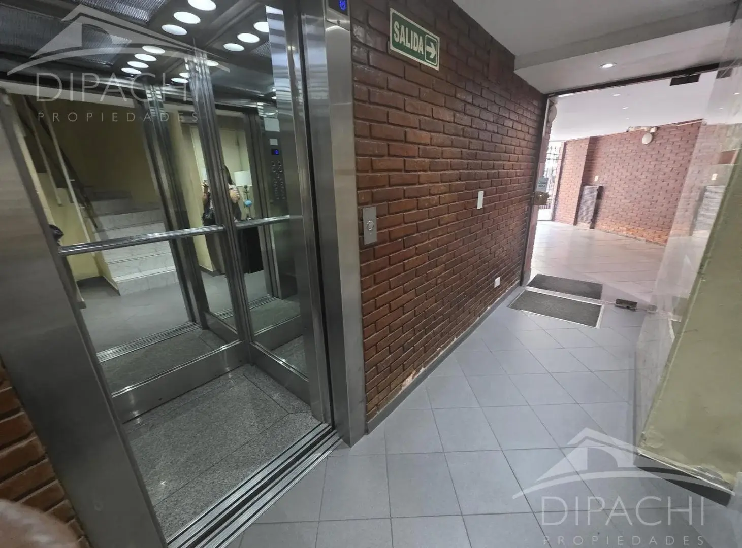 Departamento 3 Ambientes en pleno centro de Avellaneda 3