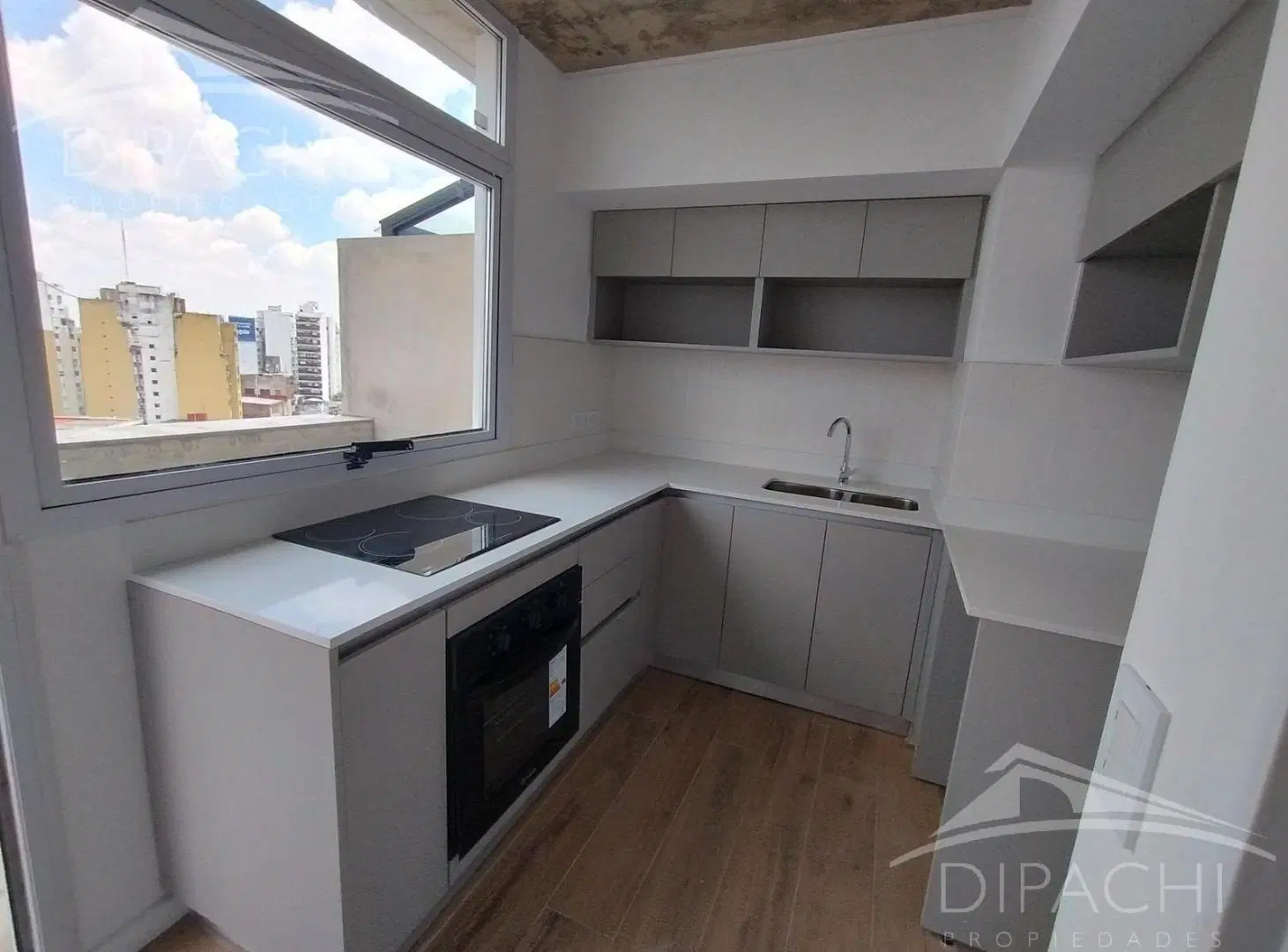 Venta triplex 4 ambientes 11º PISO en Avellaneda 3