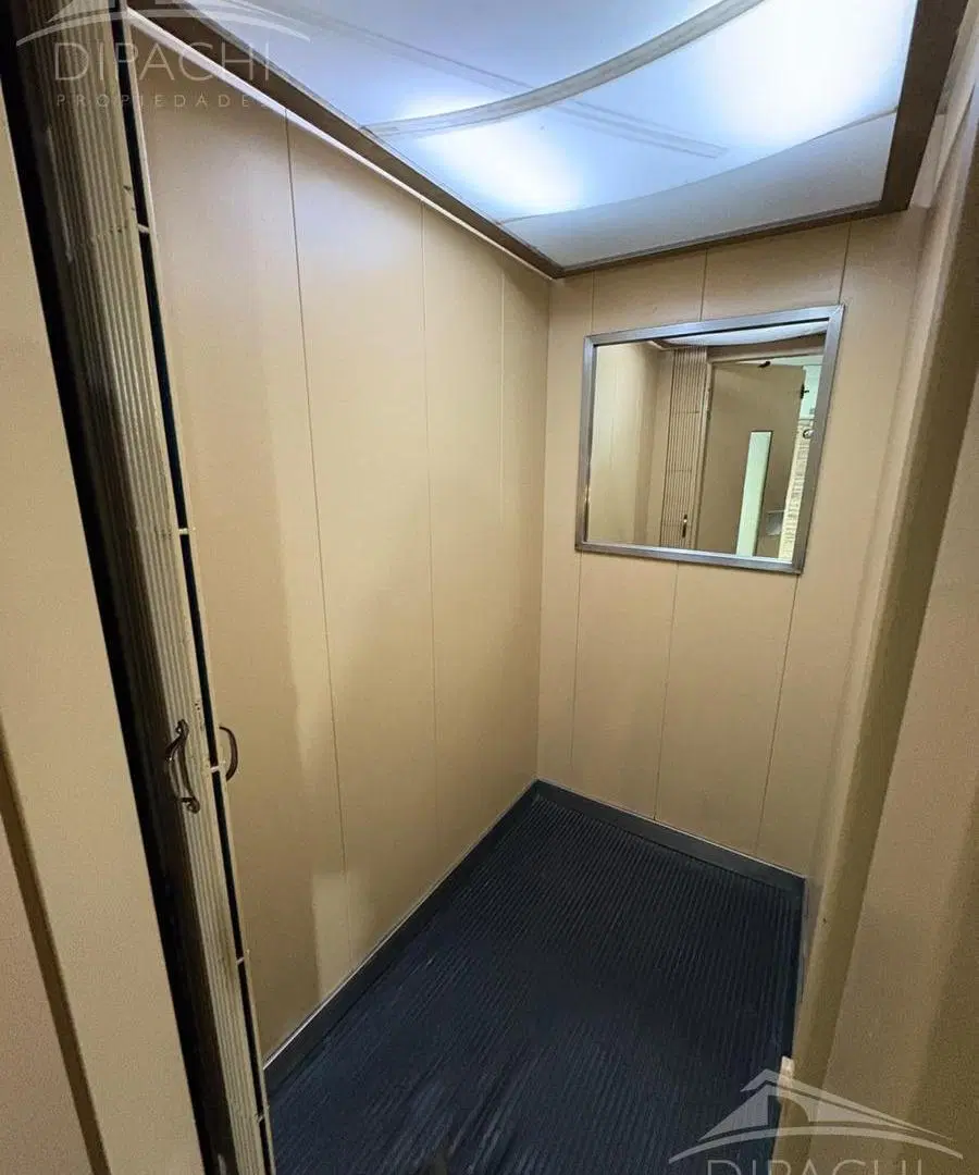 COCHERA EN VENTA AVELLANEDA CENTRO 8