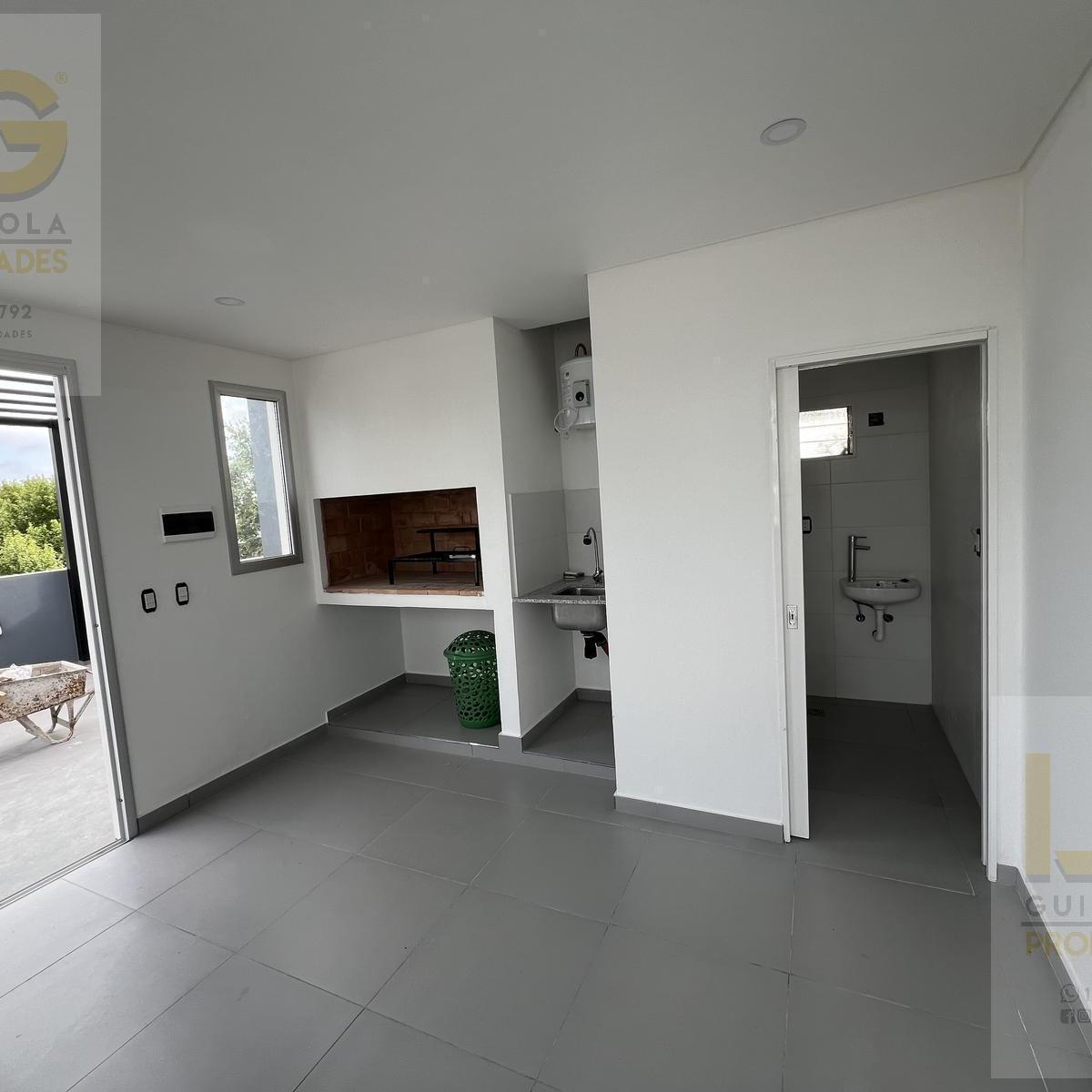 Departamento en Venta 2 Ambientes en Quilmes 3
