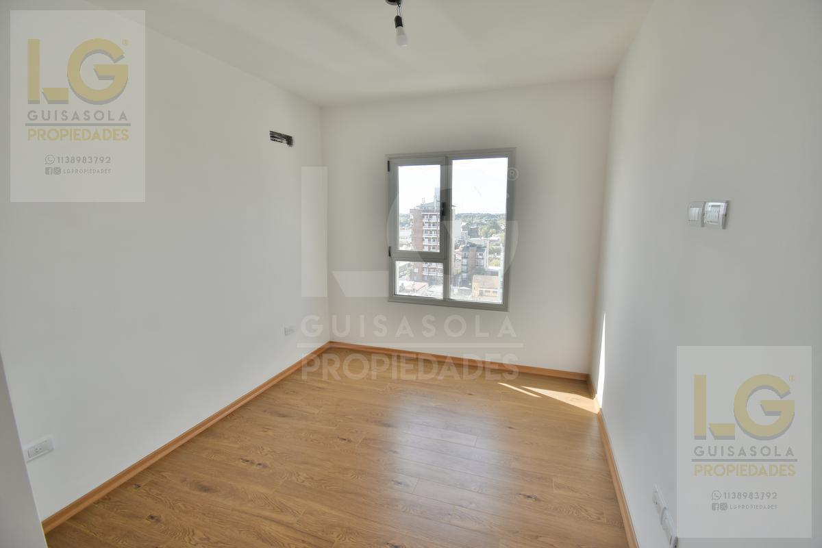 Departamento en Venta de 4 Ambientes en Berazategui Centro 2