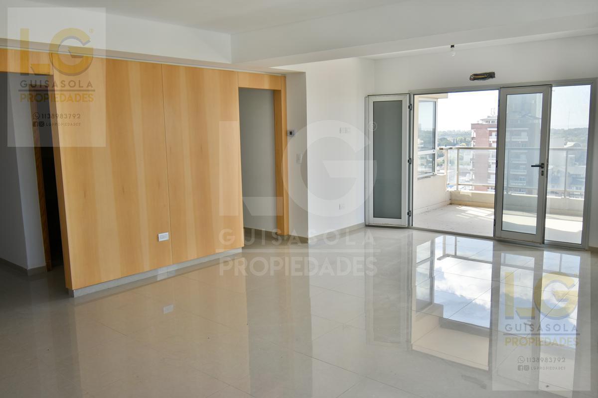 Departamento en Venta de 4 Ambientes en Berazategui Centro 2