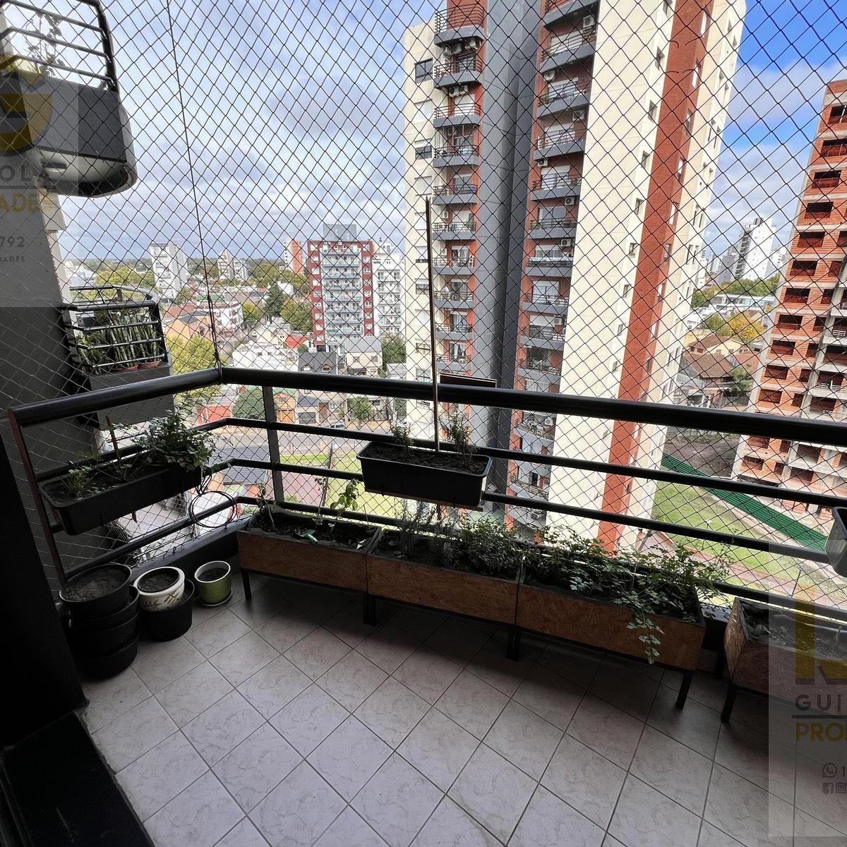 Departamento 3 Ambientes con Cochera en Venta en Quilmes 5