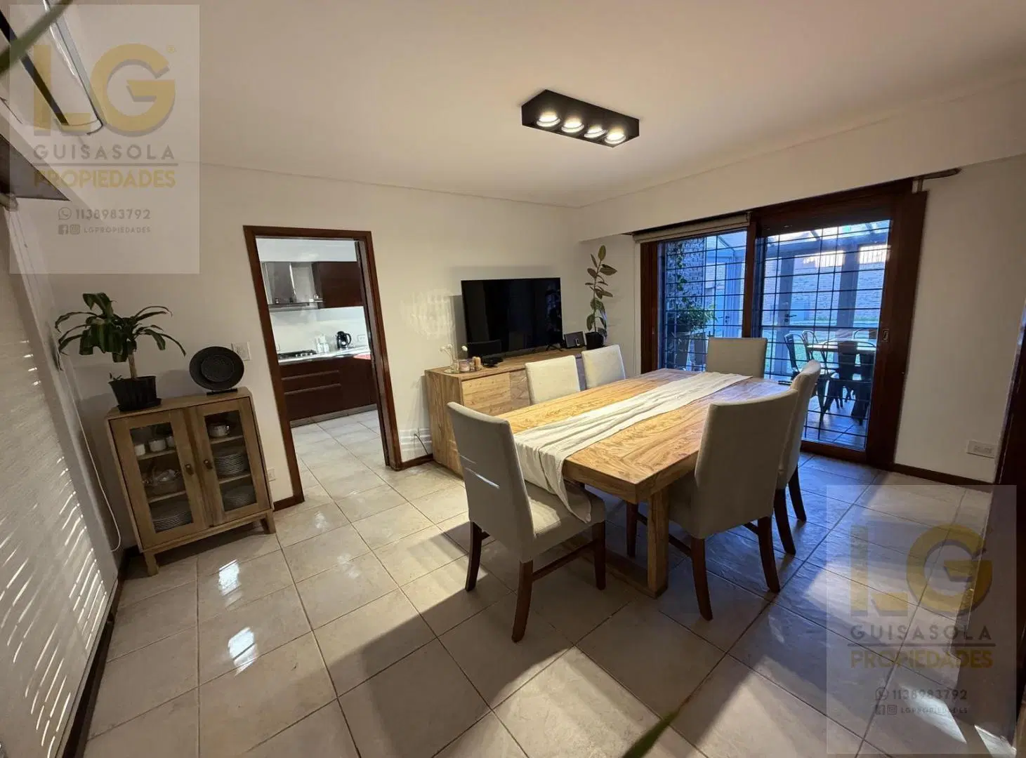 Casa en Venta de 4 ambientes 5