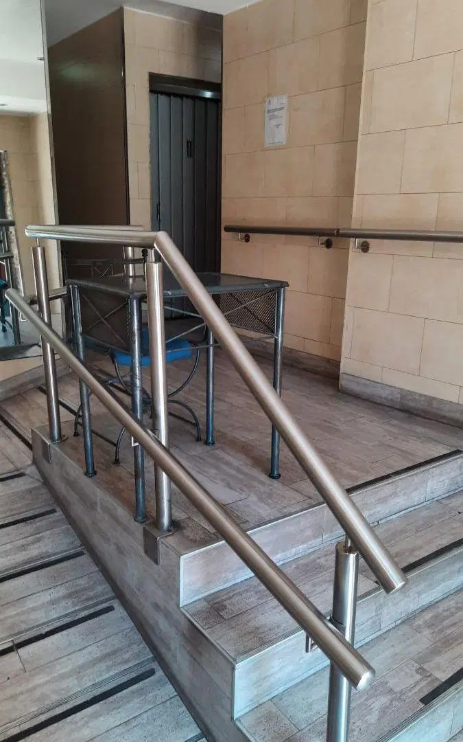 Monoambiente piso 5 al contraf, muy luminoso , Apto prof, balcón con vista abierta 3