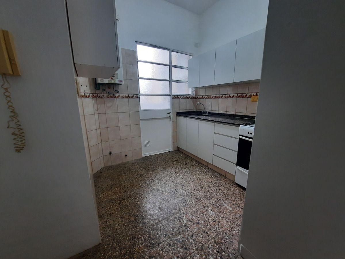 Foto de Departamento 5 amb /balcón/cocina /dep completa/1 banio /Apto prof y comercial, imagen 4