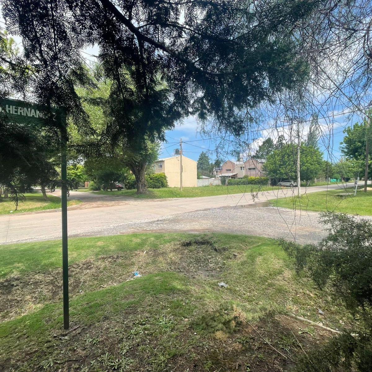 Terreno en Venta en Funes Esquina 1