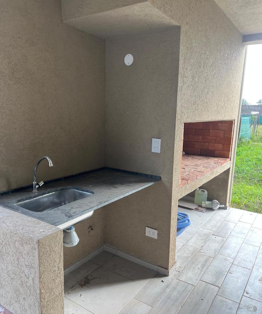 Foto de Casa en Alquiler en Los Pinos, Alvarez Dos dormitorios, imagen 4