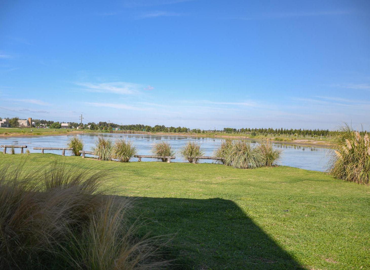 Foto de Lote en Venta en Barrio Privado Haras de Funes, imagen 1