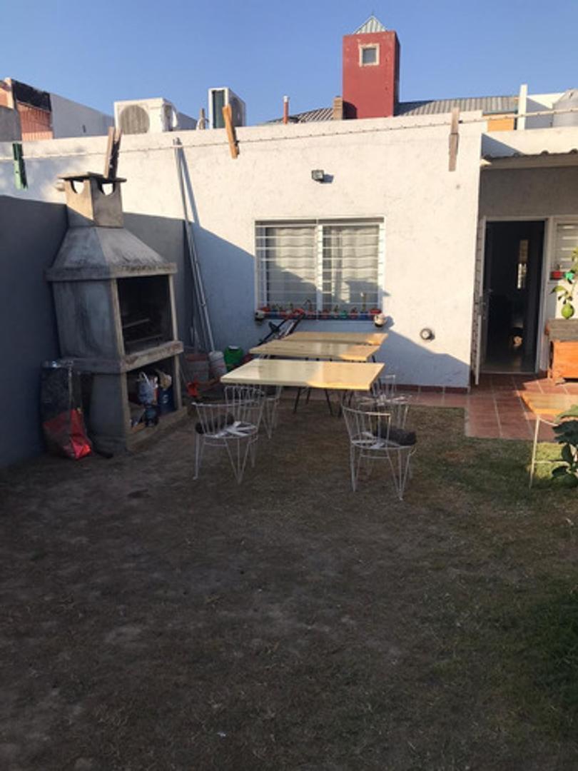 Oportunidad Casa en Nuevo Jardin 2 Dorm. Patio Cochera 5