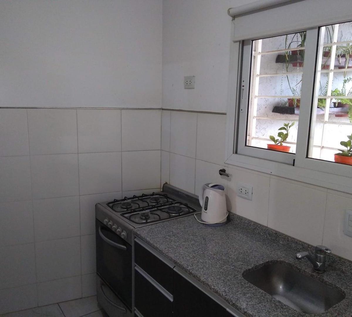Oportunidad Casa en Nuevo Jardin 2 Dorm. Patio Cochera 2