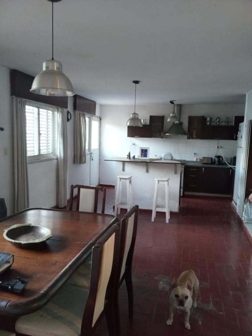 Foto de Casa en Venta Villa Belgrano 4 dormitorios patio pileta, imagen 5