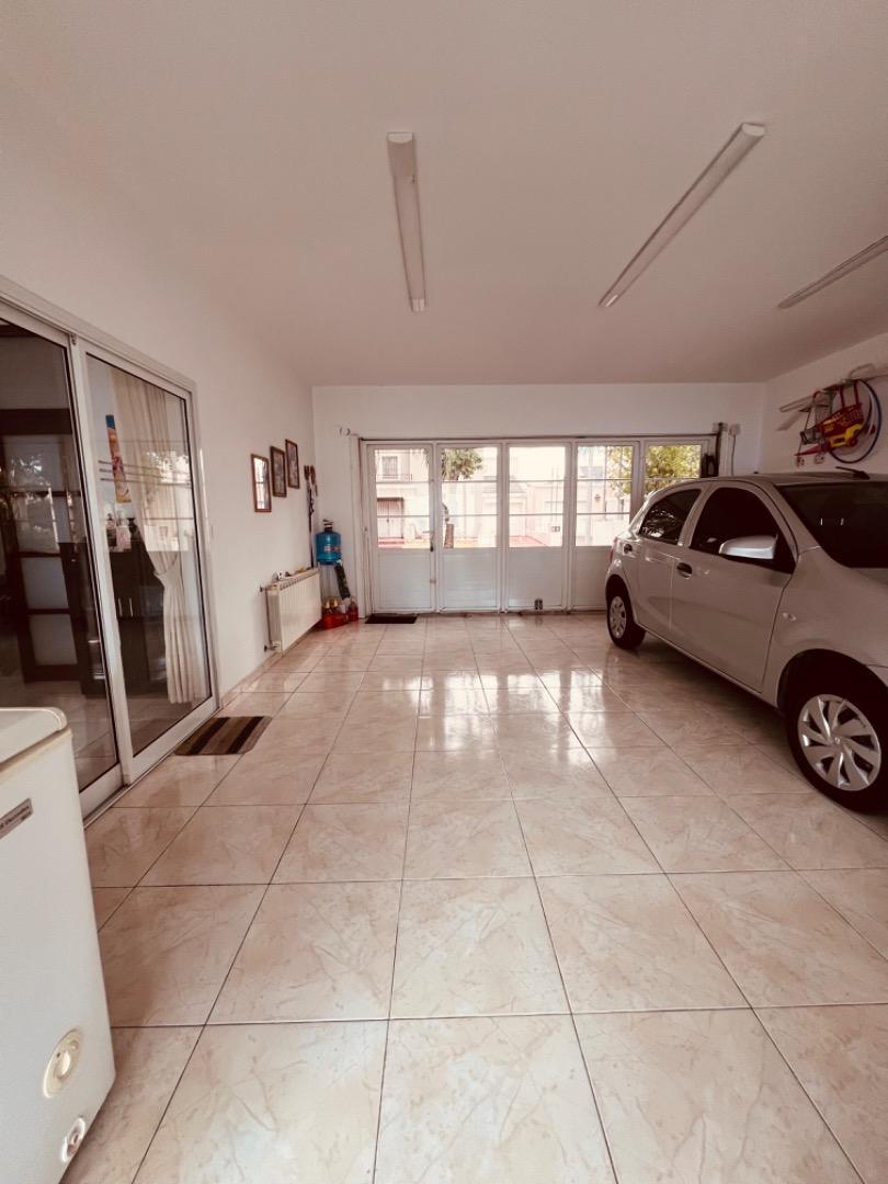 Casa en venta tejas del su 1 3 dormitorios pileta