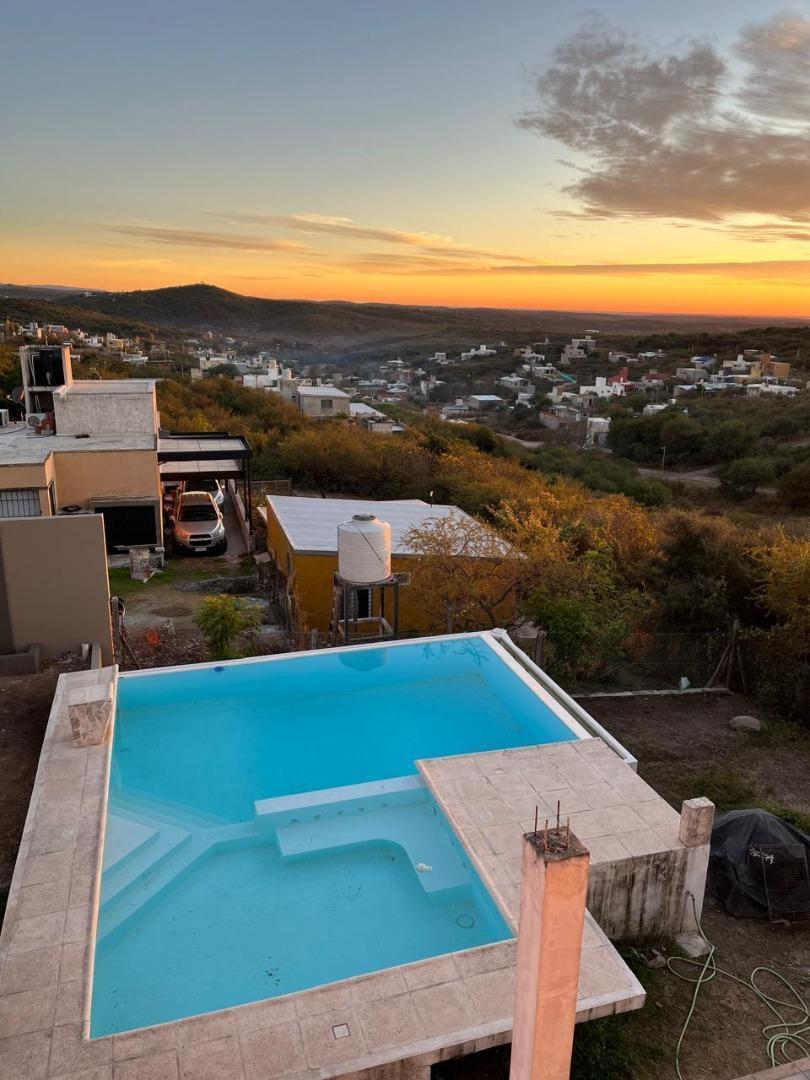 Casa en Venta con Pileta en Salsipuedes 1