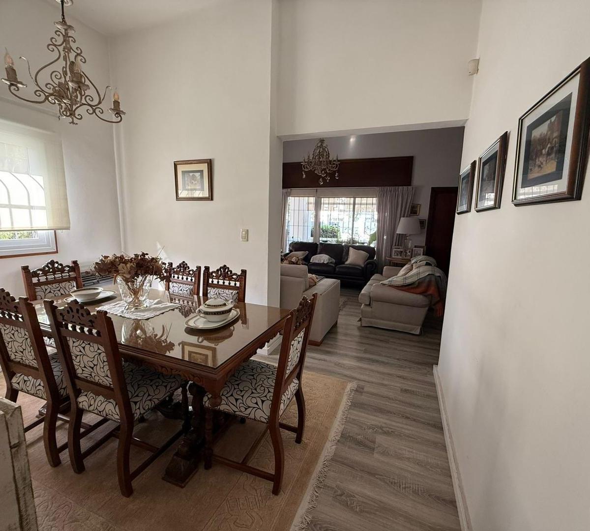 Casa a la venta Jardín Espinosa con pileta
