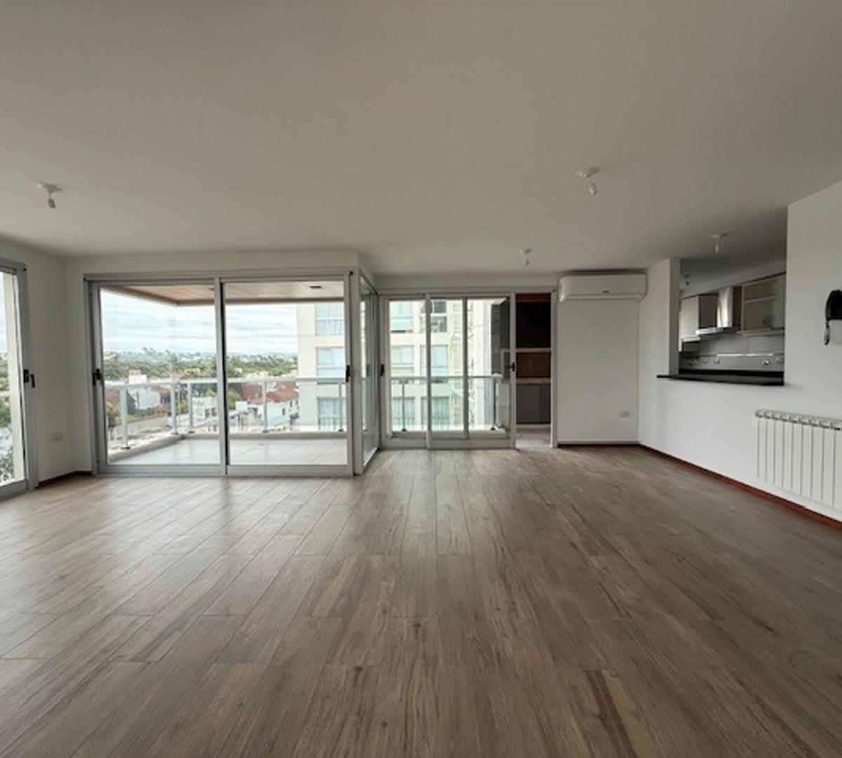 Foto de Departamento en Venta de Categoria Complejo Mediland Village, imagen 2