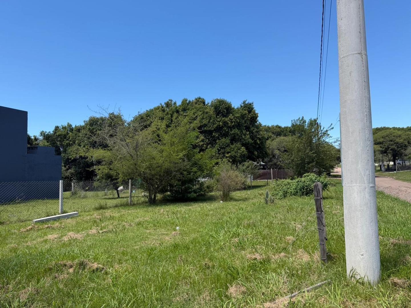 Lote en venta en Villa Catalina
