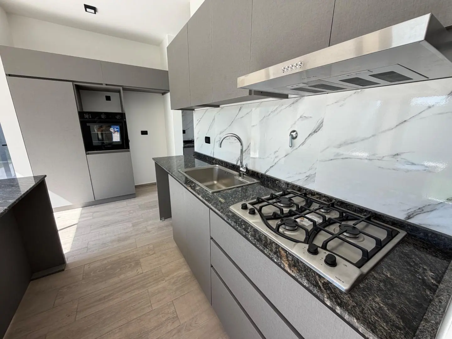 Casa a estrenar en venta Mansos del Sur planta baja 4