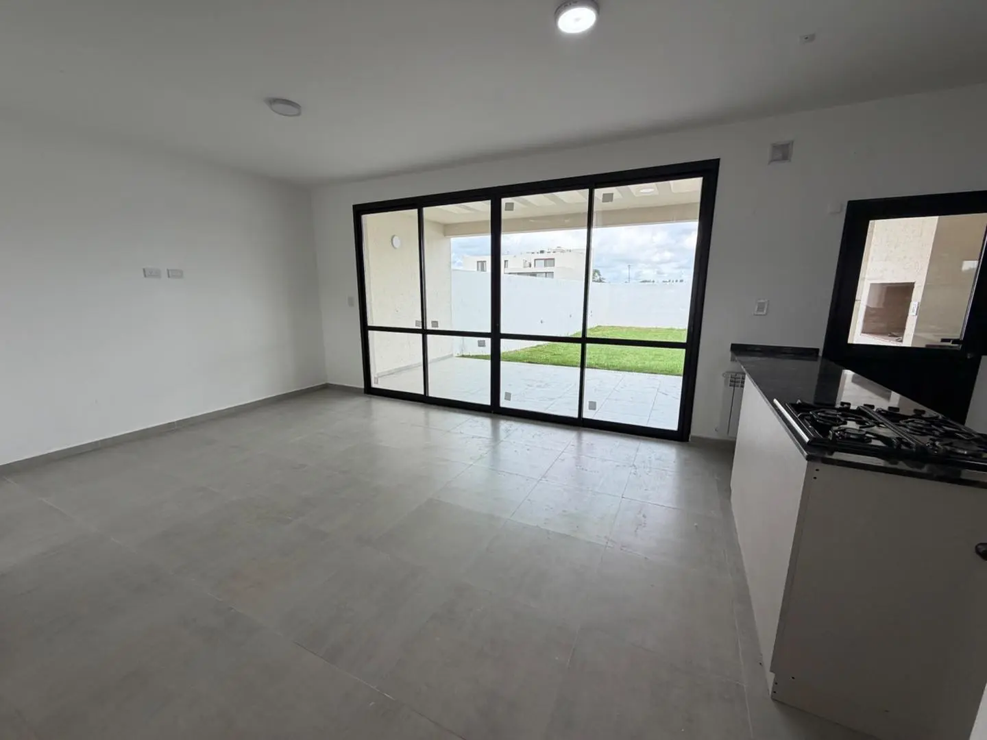 Duplex en venta barrio San Guillermo camino San Carlos 8
