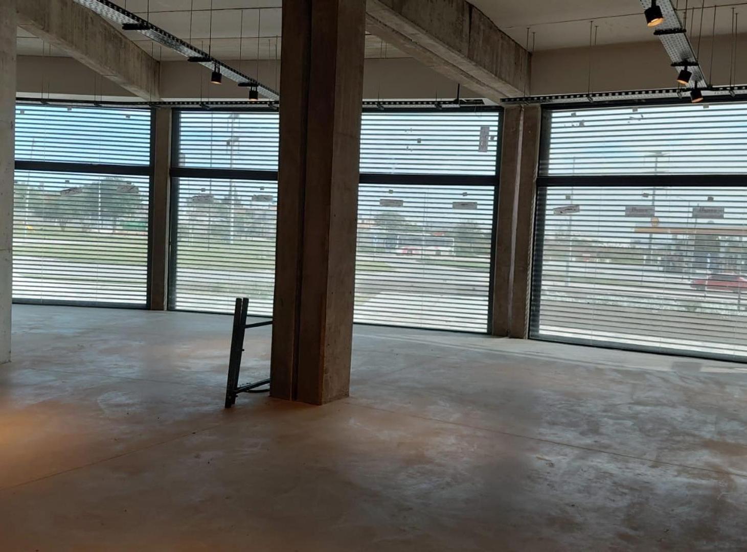 Foto de Local comercial camino 60 cuadras, imagen 3