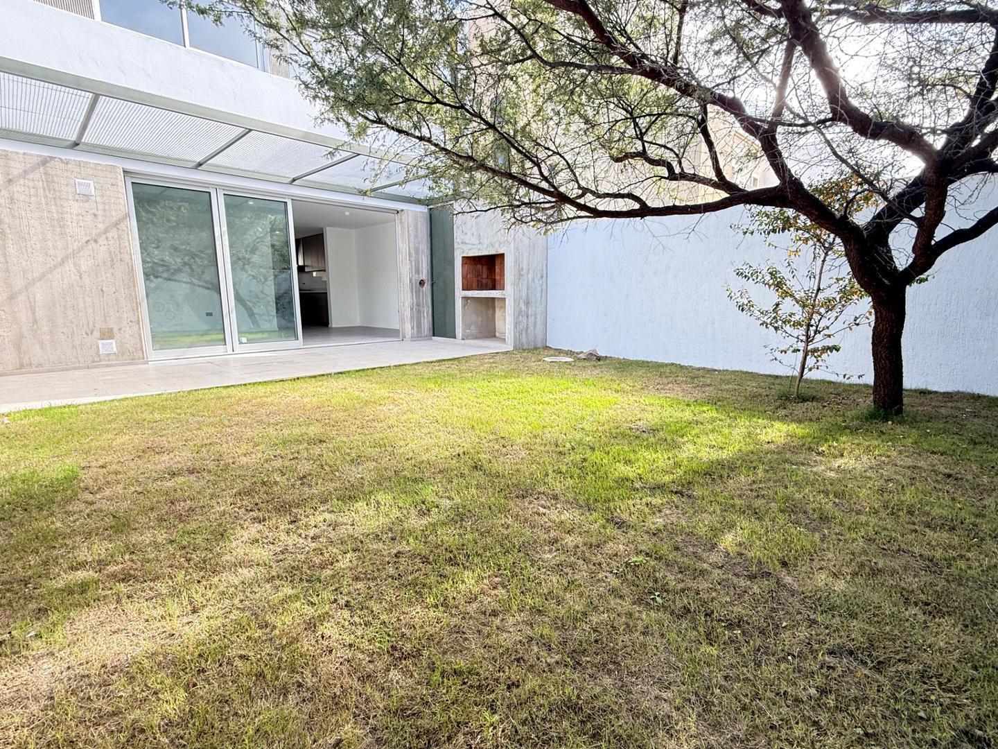Duplex En Venta Terrazas de Manantiales 3 dormitorios