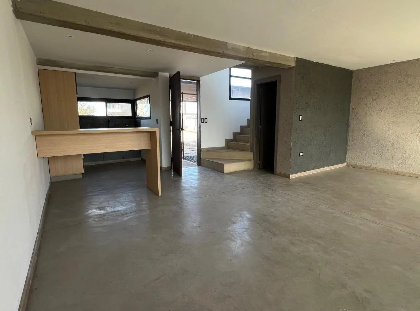 DUPLEX EN VENTA EN DISTRITO SUR 1
