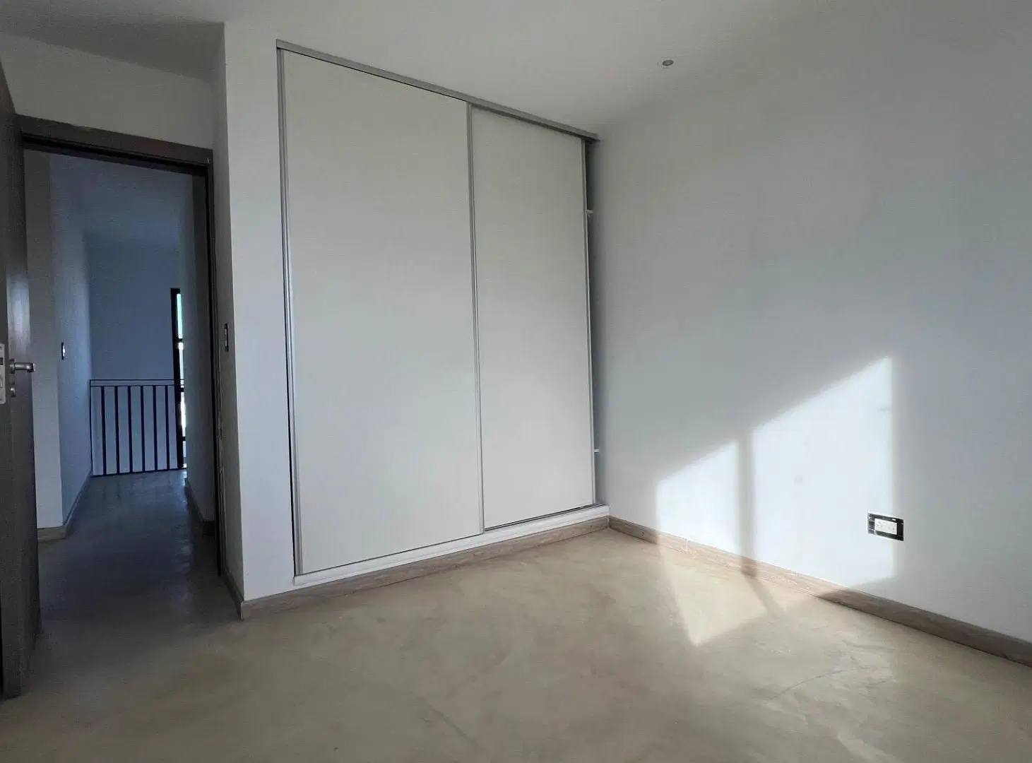 DUPLEX EN ALQUILER EN DISTRITO SUR 5